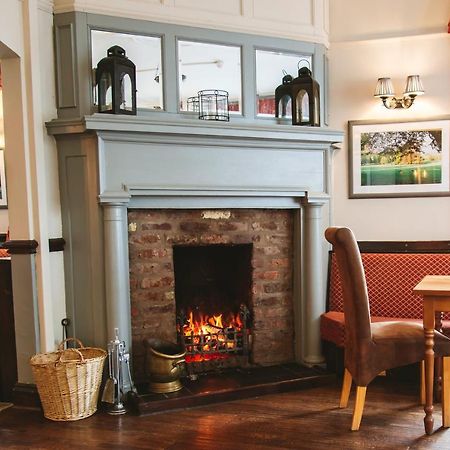 Hotel The Bulls Head Milnthorpe Exterior foto