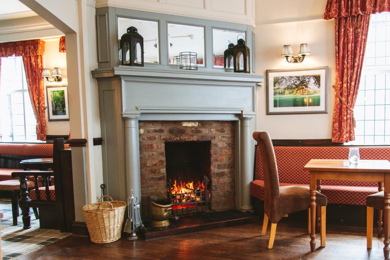 Hotel The Bulls Head Milnthorpe Exterior foto